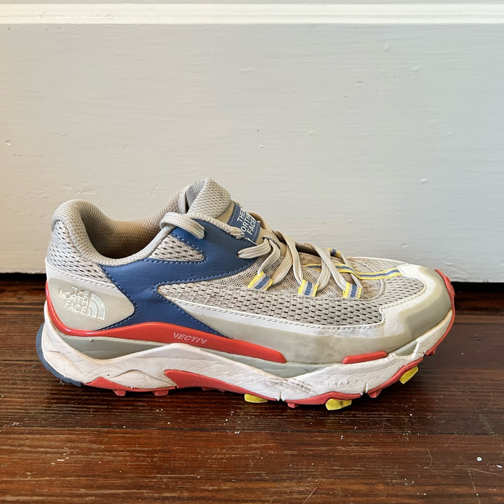 The North Face Vectiv Taraval Womens Hiking Shoes Size 9